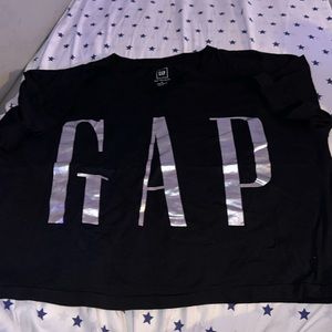 Women’s Gap crop top shirt
